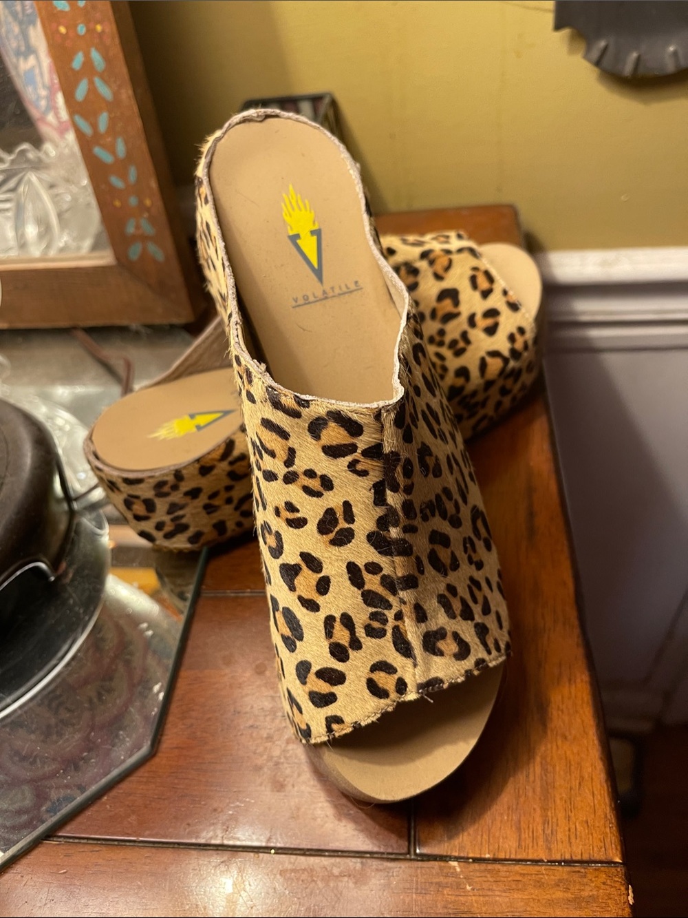 Volatile Leopard-Print Peep Toe Platform Mules - Tan & Black. Size 7 $40